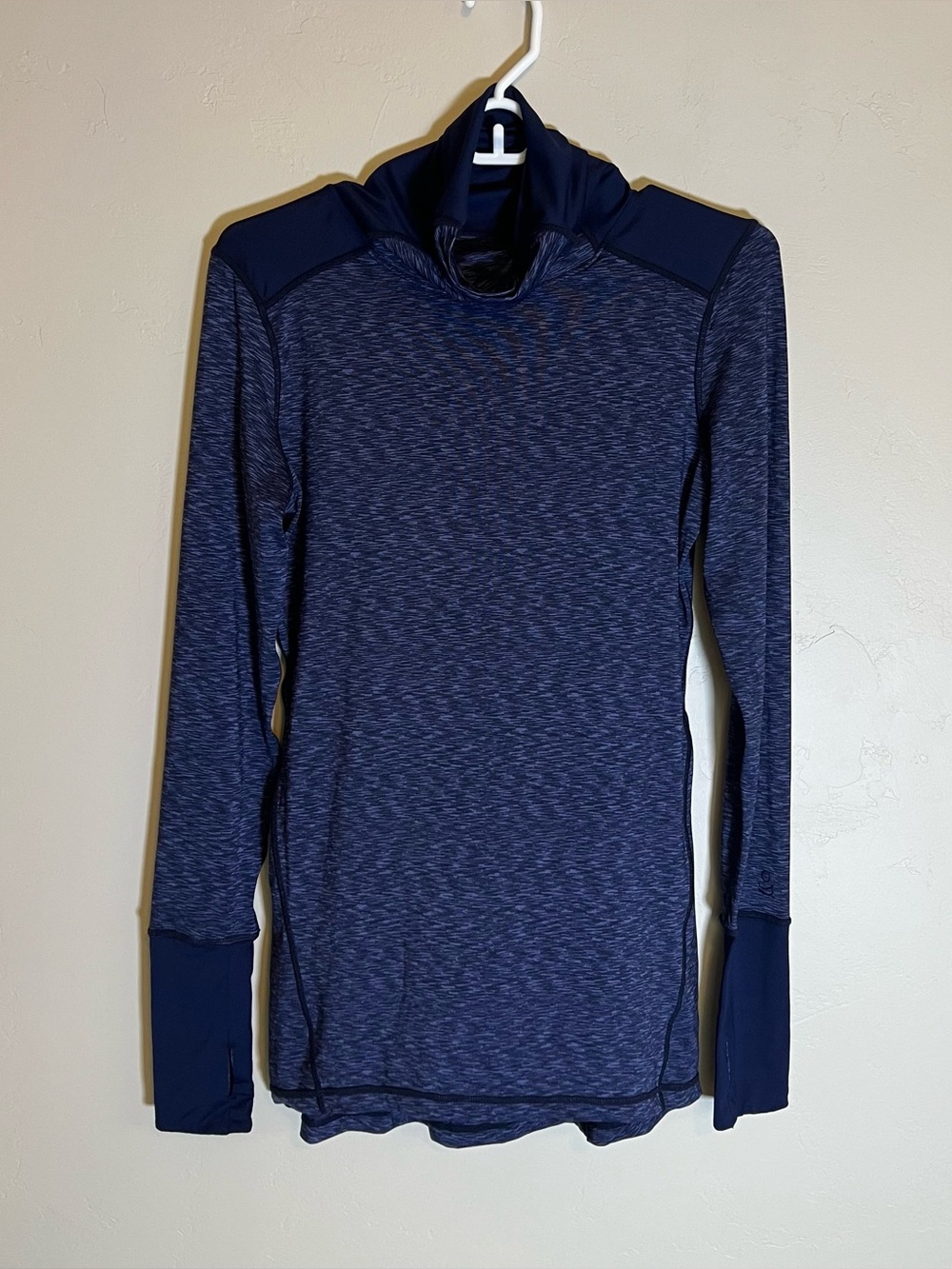 Cuddl Duds Turtle Neck Long Sleeve Flex Fit Stretch Active Colorblock Ladies Top